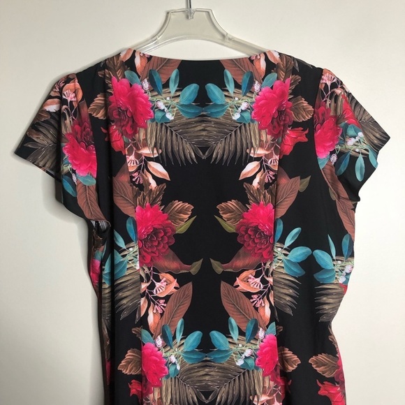 City Chic Floral Dress Zipper in Front and Ruching SZ L/20. - Picture 8 of 9